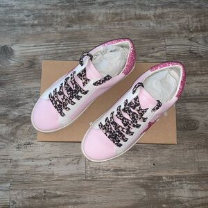 Mi.iM sneakers
